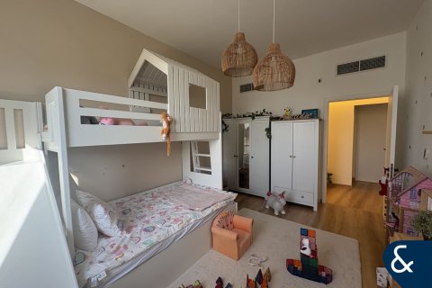 Снять в аренду квартиру в Motor City, Дубай: 3 спальни, 199м², № 79067 - фото 2