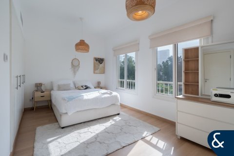 Снять в аренду виллу в The Springs, Дубай: 2 спальни, 157м², № 79065 - фото 9