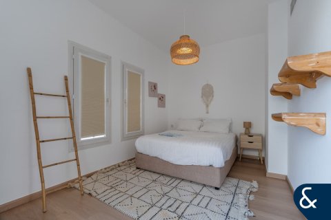 Снять в аренду виллу в The Springs, Дубай: 2 спальни, 157м², № 79065 - фото 16