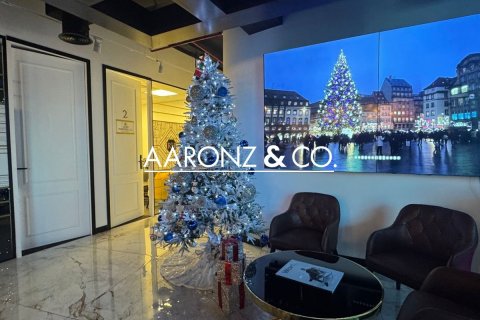 Снять в аренду офис в Бизнес-Бэе, Дубай: 367м², № 89699 - фото 6