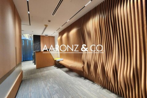 Снять в аренду офис в Бизнес-Бэе, Дубай: 61м², № 89701 - фото 4