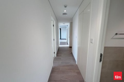 Снять в аренду квартиру в Дубае: 3 спальни, 284.7м², № 71518 - фото 10