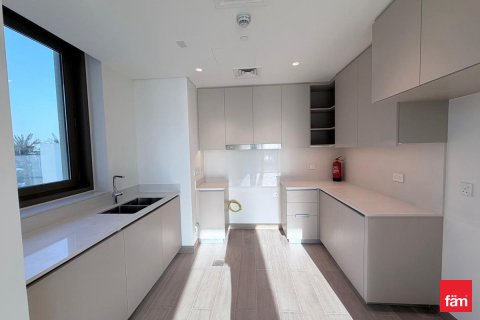 Снять в аренду квартиру в Дубае: 3 спальни, 284.7м², № 71518 - фото 17