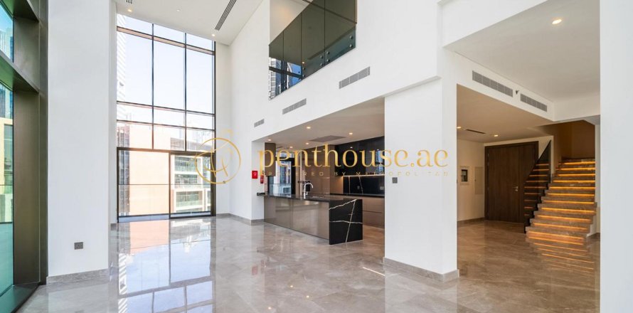 Duplex à Business Bay, Dubai, 4 chambres, 438 m², № 8695