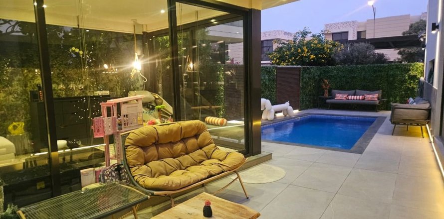 Townhouse in Dubai 4 bedrooms, 315.2 sq.m. № 139604