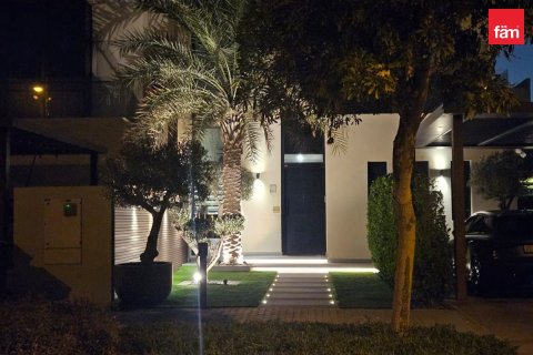 Townhouse in Dubai 4 bedrooms, 315.2 sq.m. № 139604 - photo 13