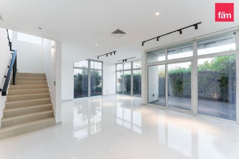 Villa à Dubai, 6 chambres, 322 m², № 139607 - photo 3