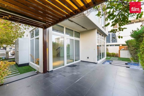 Villa à Dubai, 6 chambres, 322 m², № 139607 - photo 9