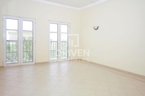 Villa en The Villa, Dubai, 4 dormitorios, 418.06 m², № 126569 - foto 7