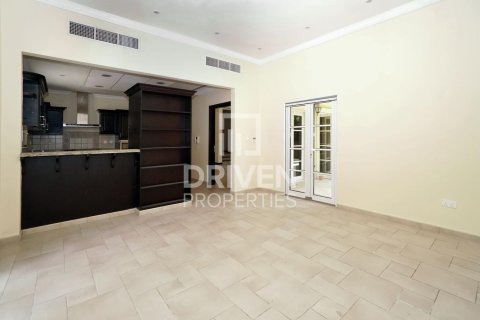Villa en The Villa, Dubai, 4 dormitorios, 418.06 m², № 126569 - foto 4