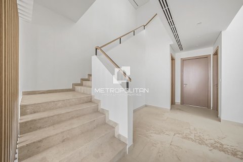 Villa in Al Furjan, Dubai 5 bedrooms, 570 sq.m. № 73136 - photo 7