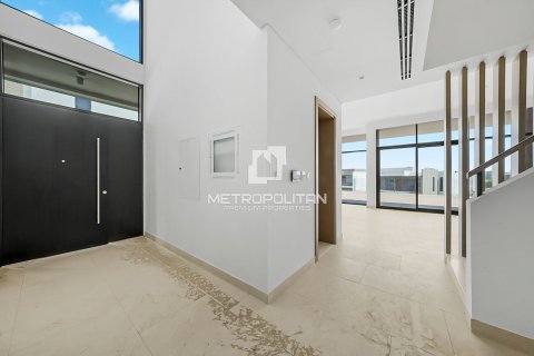 Villa in Al Furjan, Dubai 5 bedrooms, 570 sq.m. № 73136 - photo 6