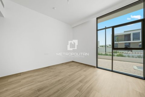 Villa in Al Furjan, Dubai 5 bedrooms, 570 sq.m. № 73136 - photo 17