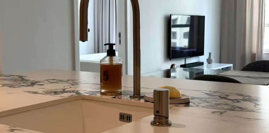 Appartement à The Address Dubai Marina, Dubai Marina, Dubai, 1 chambre, 70.7902 m², № 98162