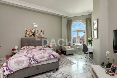 Penthouse in Shoreline Apartments, Palm Jumeirah, Dubai 4 bedrooms, 450 sq.m. № 105145 - photo 23