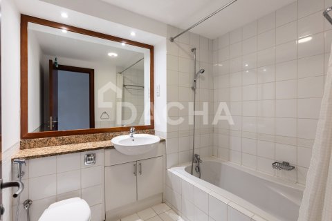 Купить квартиру в Emaar 6 Towers, Дубай Марина, Дубай: 3 спальни, 234м², № 105136 - фото 12