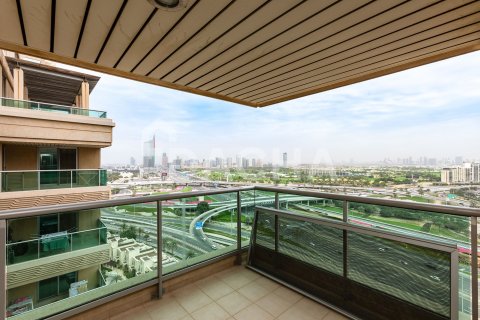 Купить квартиру в Emaar 6 Towers, Дубай Марина, Дубай: 3 спальни, 234м², № 105136 - фото 3