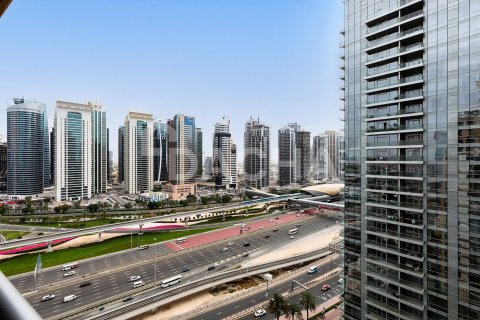 Купить квартиру в Emaar 6 Towers, Дубай Марина, Дубай: 3 спальни, 234м², № 105136 - фото 23