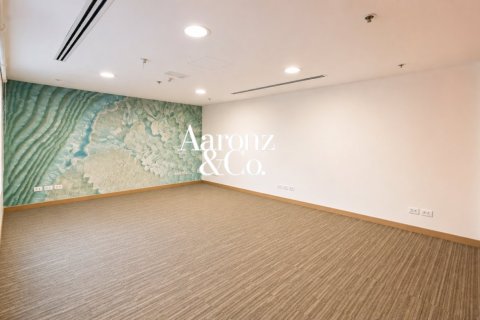 Снять в аренду офис в Джумейра Лейк Тауэрс, Дубай: 107м², № 124475 - фото 4