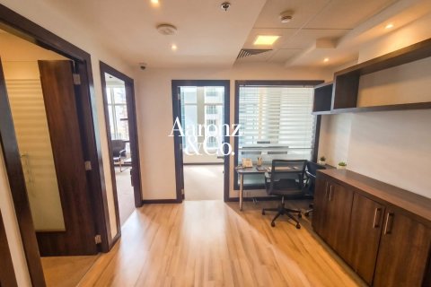 Office in Business Bay, Dubai 87 sq.m. № 124474 - photo 4