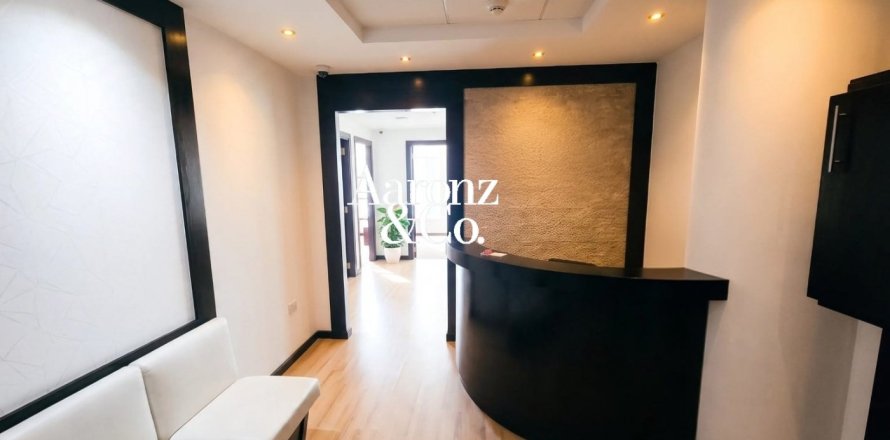 Office in Business Bay, Dubai 87 sq.m. № 124474