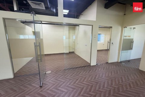 Magasin à Al Furjan, Dubai, 225.5 m², № 124227 - photo 9