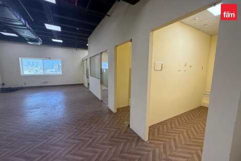 Magasin à Al Furjan, Dubai, 225.5 m², № 124227 - photo 3