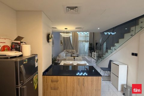Townhouse in Dubai 2 bedrooms, 124.4 sq.m. № 72160 - photo 12