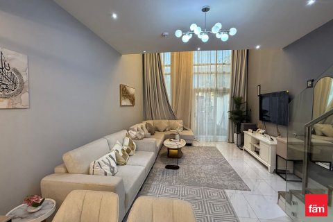 Townhouse in Dubai 2 bedrooms, 124.4 sq.m. № 72160 - photo 1