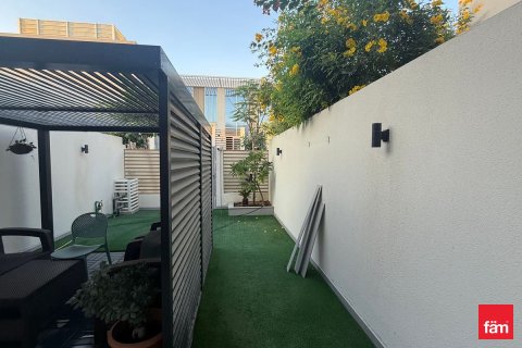 Townhouse in Dubai 2 bedrooms, 124.4 sq.m. № 72160 - photo 4