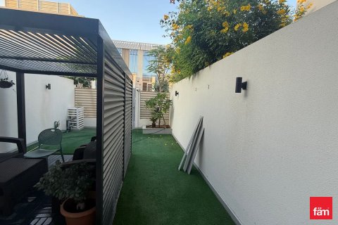 Townhouse in Dubai 2 bedrooms, 124.4 sq.m. № 72160 - photo 9