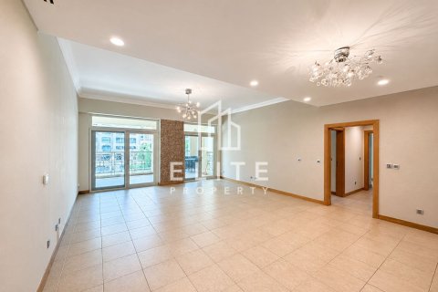 شقة في Shoreline Apartments, نخلة جميرا, دبي 2 غرف نوم, 186 م² رقم 121588