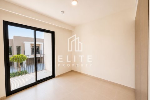 Townhouse in Arabian Ranches 3, Dubai 3 bedrooms, 125 sq.m. № 121589 - photo 11