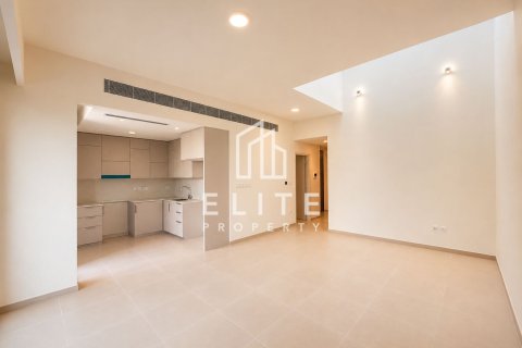 Townhouse in Arabian Ranches 3, Dubai 3 bedrooms, 125 sq.m. № 121589 - photo 2