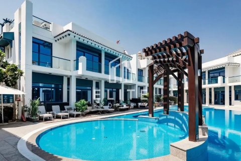 Villa in Palma Residences, Palm Jumeirah, Dubai 4 bedrooms, 357 sq.m. № 121593
