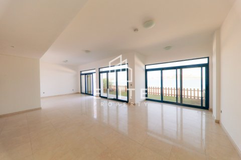 Villa in Palma Residences, Palm Jumeirah, Dubai 5 bedrooms, 314 sq.m. № 121592 - photo 2