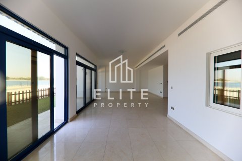 Villa in Palma Residences, Palm Jumeirah, Dubai 5 bedrooms, 314 sq.m. № 121592 - photo 7