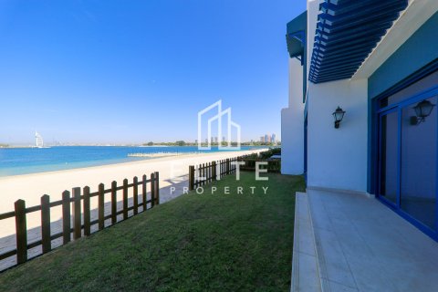 Villa in Palma Residences, Palm Jumeirah, Dubai 5 bedrooms, 314 sq.m. № 121592 - photo 3
