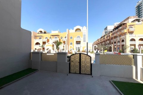 تاون هاوس في District 15, دائرة قرية جميرا, دبي 5 غرف نوم , 242.57 م² رقم 120931 - صورة 27