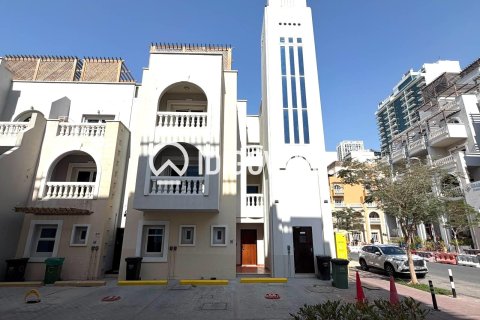 تاون هاوس في District 15, دائرة قرية جميرا, دبي 5 غرف نوم , 242.57 م² رقم 120931 - صورة 12