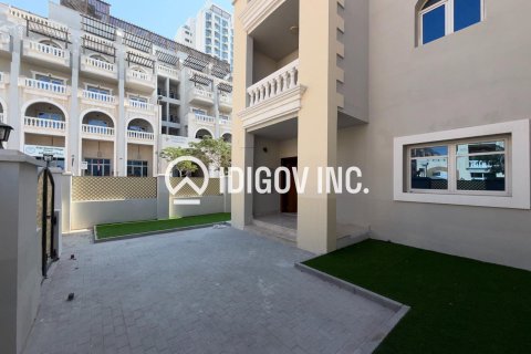 تاون هاوس في District 15, دائرة قرية جميرا, دبي 5 غرف نوم , 242.57 م² رقم 120931 - صورة 3