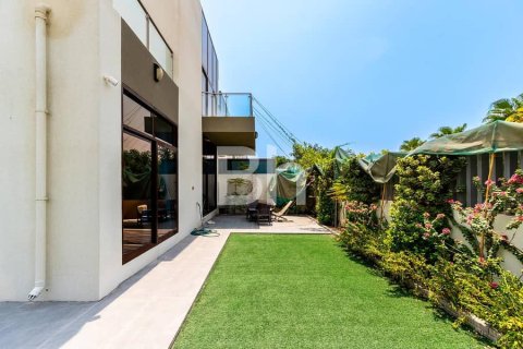 Adosado en Mohammed Bin Rashid City, Dubai, 4 dormitorios, 288 m², № 57909 - foto 4