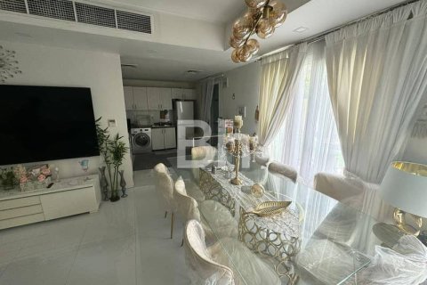 Снять в аренду таунхаус в The Springs, Дубай: 3 спальни, 214м², № 57907 - фото 7