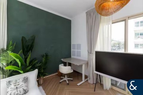 Apartment in AL DHAFRAH in Greens, Dubai 1 bedroom, 71 sq.m. № 99111 - photo 7