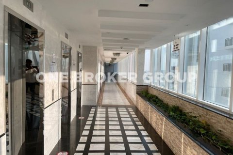 Купить квартиру в Дубай Студио-Сити, Дубай: 3 спальни, 153м², № 414 - фото 13