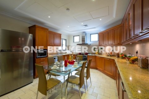 Villa à Palm Jumeirah, Dubai, 4 chambres, 657 m², № 416 - photo 12