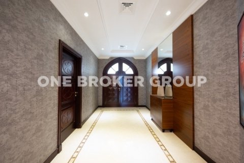 Villa à Palm Jumeirah, Dubai, 4 chambres, 657 m², № 416 - photo 8