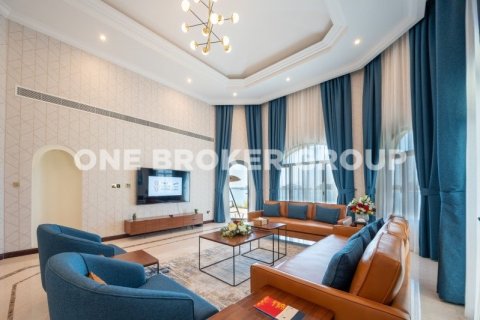 Villa à Palm Jumeirah, Dubai, 4 chambres, 657 m², № 416 - photo 1
