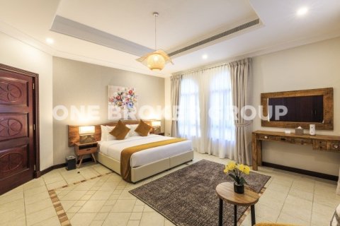 Villa à Palm Jumeirah, Dubai, 4 chambres, 622.4 m², № 415 - photo 16
