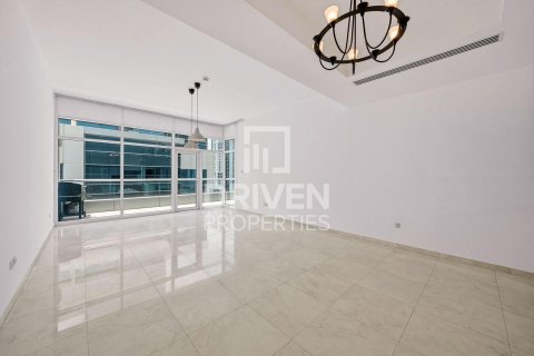 Apartment in Bay Square, Business Bay, Dubai 1 bedroom, 113.71 sq.m. № 128630 - photo 5